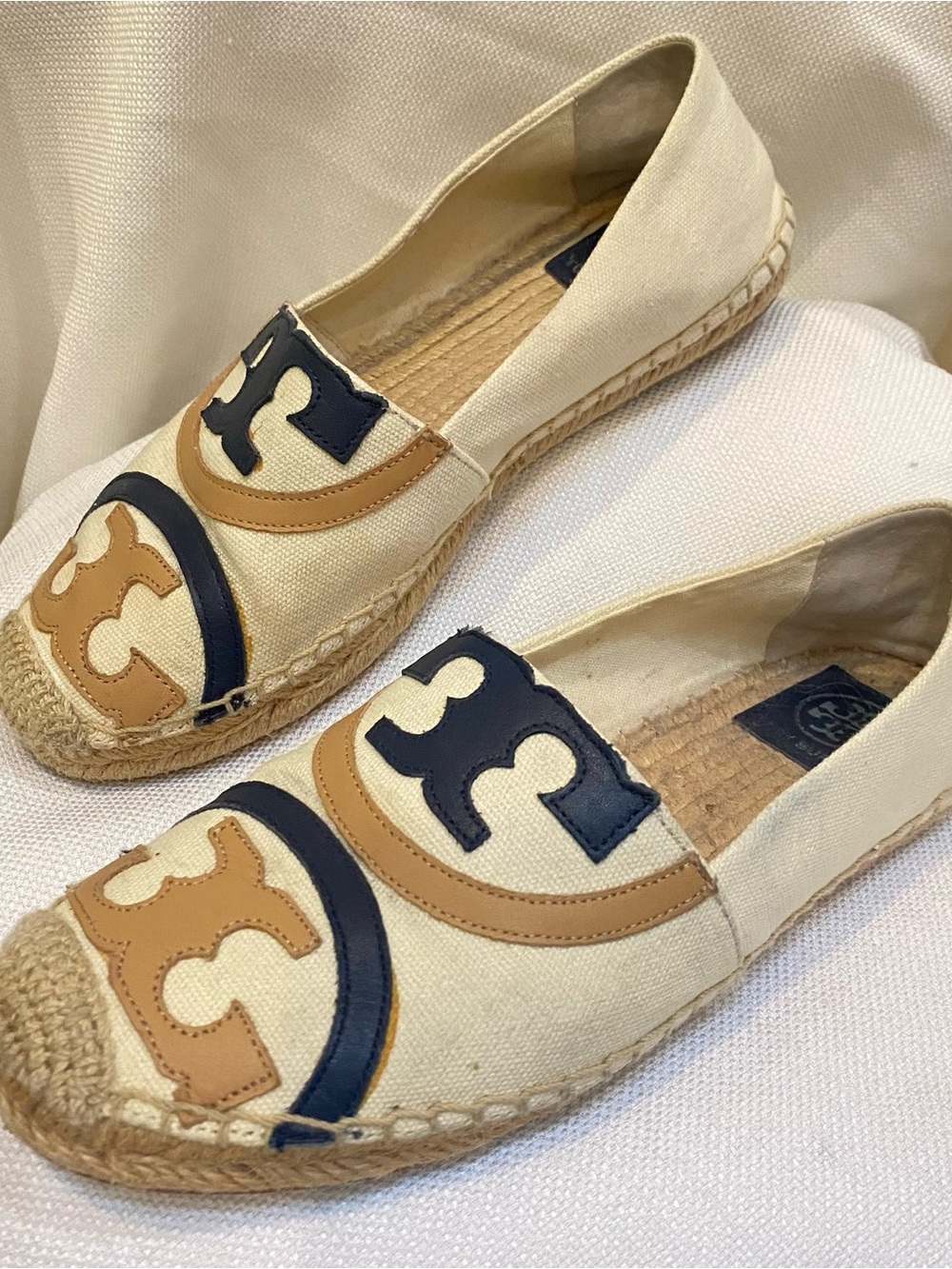 Tory Burch Espadrilles Poppy Logo Canvas Womens 7 Navy Tan Cream READ Minor Wear